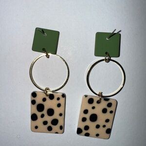 Geometric square  hoops